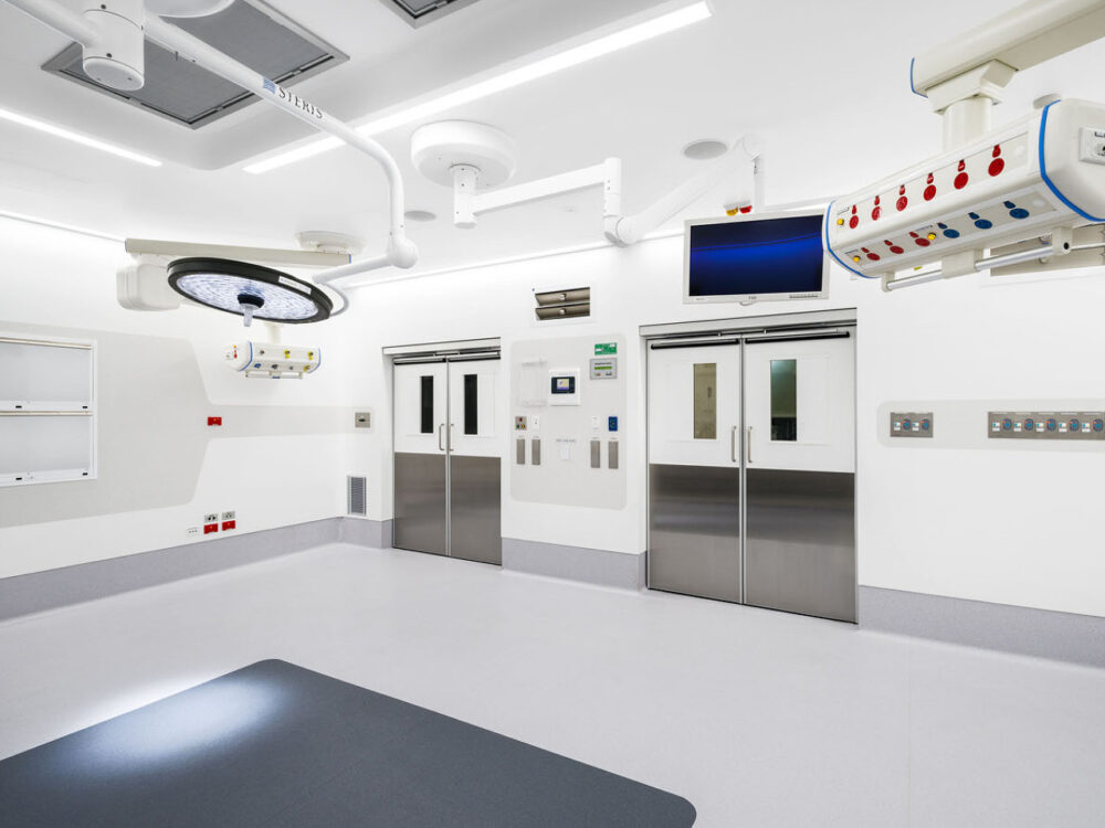 Glacier White - Image 5