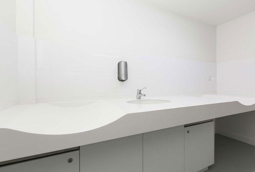 Glacier White - Image 12