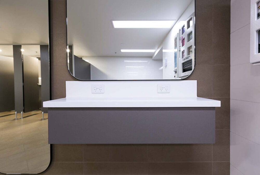 Glacier White - Image 11