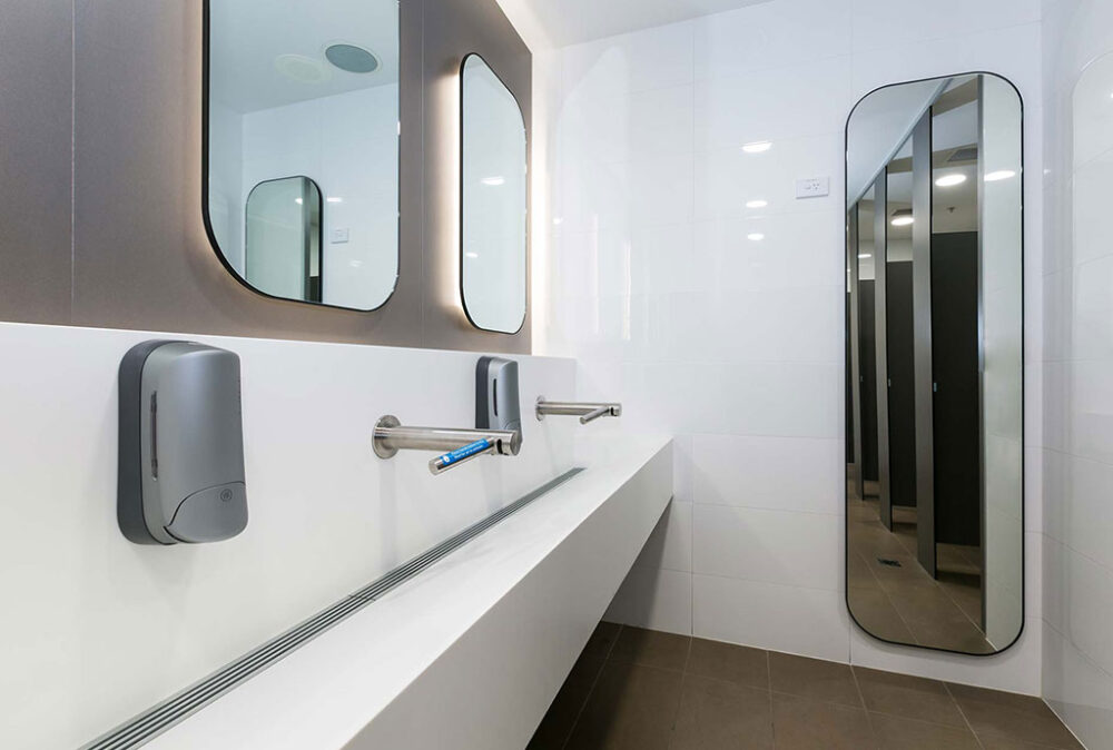 Glacier White - Image 8